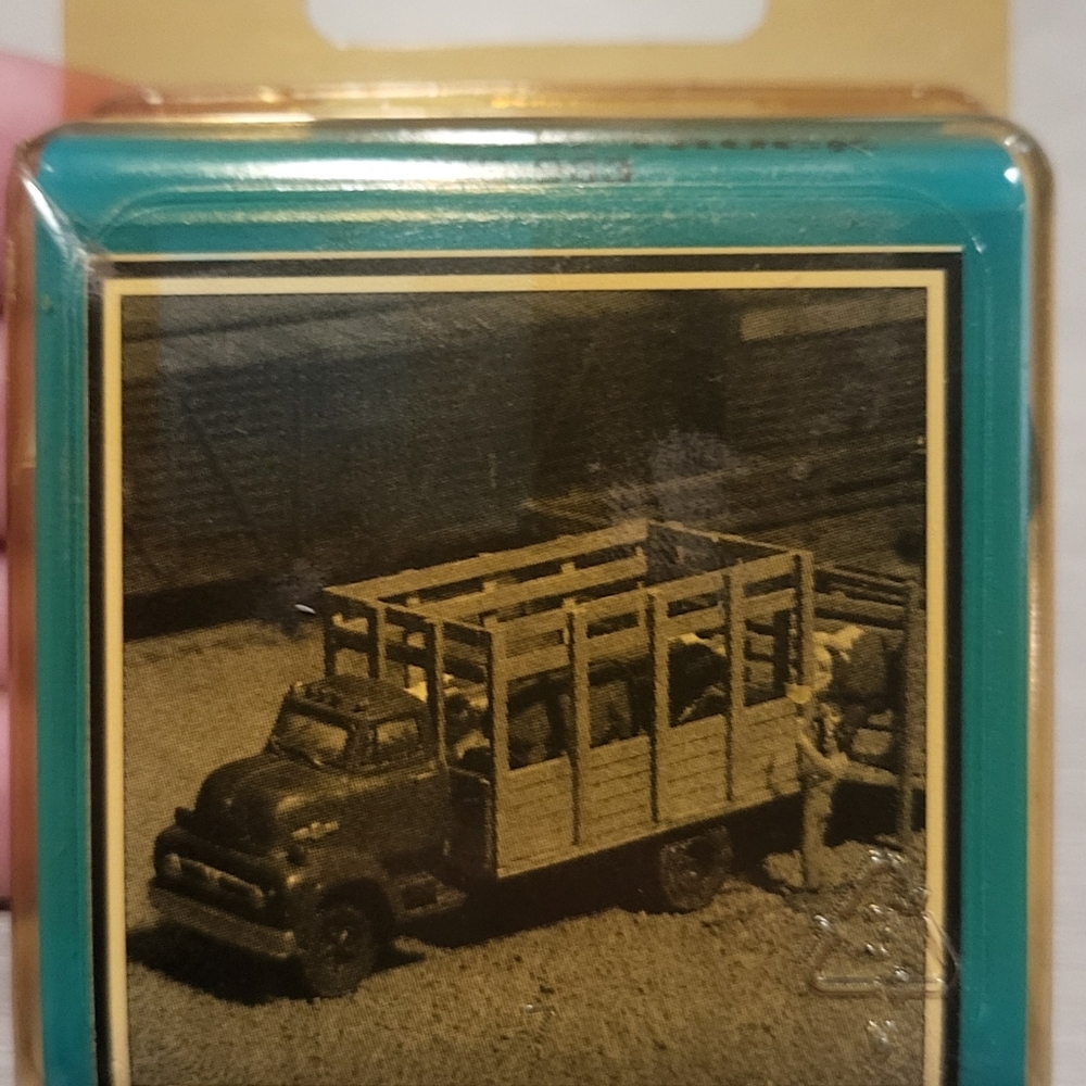 Magnuson Models HO Scale 1950's Stock Truck Kit
